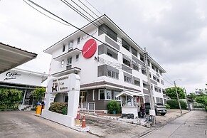 Ruan Plaisoi Apartment