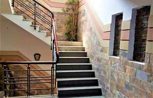 Khanh Dang Hotel