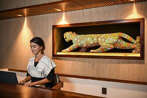 Casa del Jaguar Beach Hotel