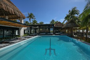 Casa del Jaguar Beach Hotel