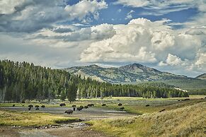 Montage Big Sky