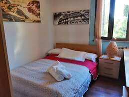 Villa Sleeps 6 With Garden and Gym