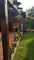 Villa Sleeps 6 With Garden and Gym