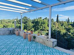Authentic Villa With Terrace- Complete Privacy
