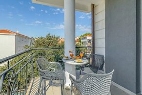 Island Resort Mihaela