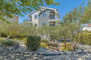 Island Resort Mihaela