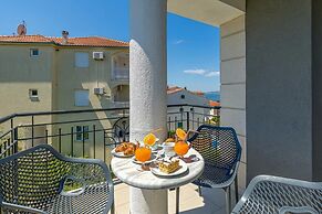 Island Resort Mihaela