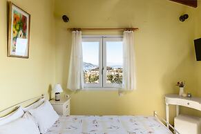 Aloe Apartments with private Spa Tub by Konnect