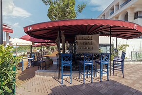 Tema 242 Hotel