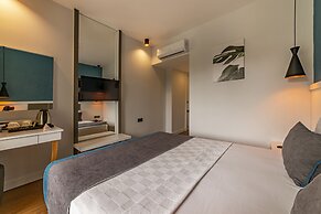 Tema 242 Hotel
