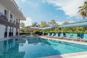 Tema 242 Hotel