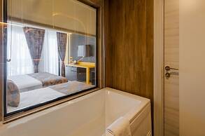 Tema 242 Hotel