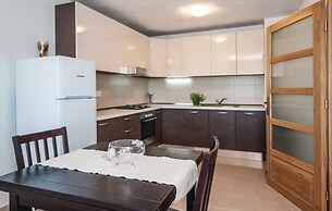 Luxury Mountain Villa W.heated Pool & Largegarden