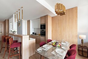 The Bentley Luxury Hotel and Suites