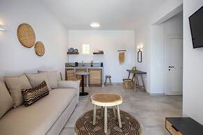 Drios Luxury Studios