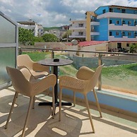Esmerald Hotel