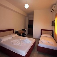 Esmerald Hotel