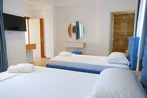Summer Point Hotel