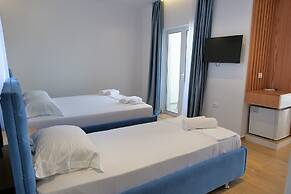 Summer Point Hotel