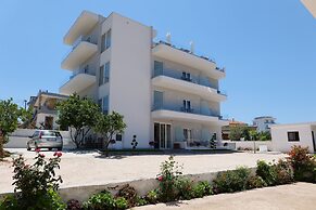 Summer Point Hotel