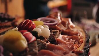 Staybridge Suites Cardiff by IHG
