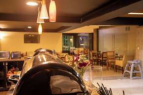Urban Green Hotel & Suites