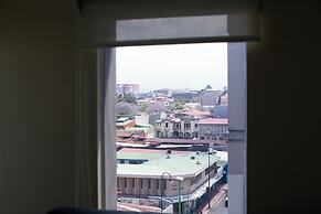 Urban Green Hotel & Suites