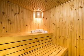 Urban Green Hotel & Suites