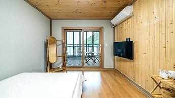 Namhae Yanghwa Seaside Pension