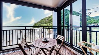 Namhae Yanghwa Seaside Pension