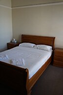 Palace Hotel Mortlake