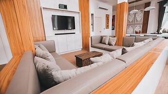 Happy Family Villa