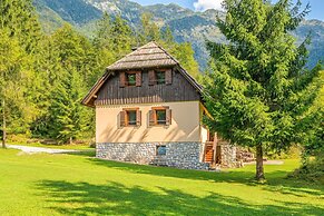 Chalet Primus Near Soca Gorge