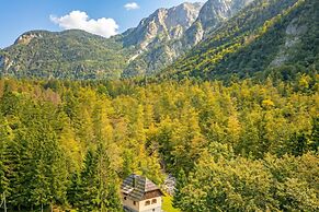Chalet Primus Near Soca Gorge