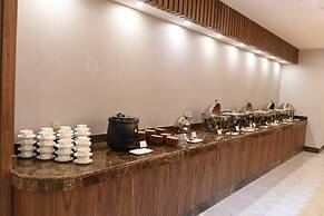 Sunday Emerald Hotel