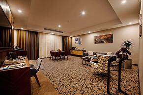 Sunday Emerald Hotel