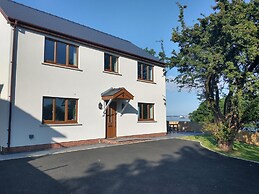 Martello View - 3 Bedroom - Llanreath