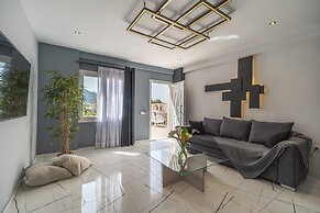 Semiso Beach Suites
