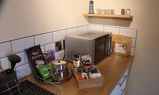 1 Bed Flat - Sleeps 2 - Wifi