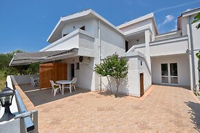 Apartments Caska VI