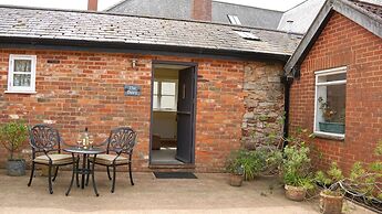 Courtbrook Farm Apartments
