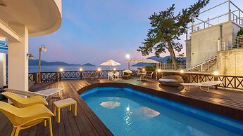Namhae Opera House Pension
