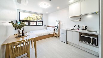 Yeosu Nangmanstay Pension