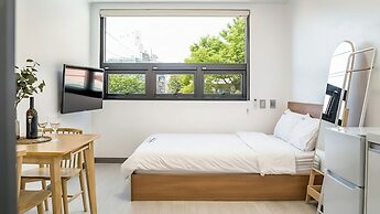 Yeosu Nangmanstay Pension