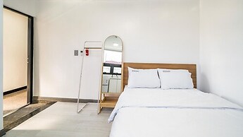 Yeosu Nangmanstay Pension
