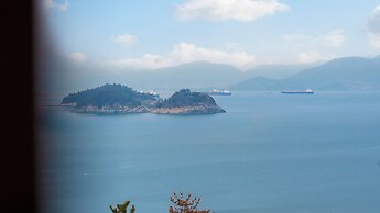 Yeosu Dulggot Pension