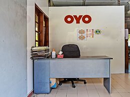 OYO 90278 Redzwan's Beach Resort