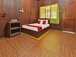OYO 90278 Redzwan's Beach Resort