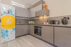 Amazing Life House