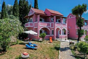 Alice & Teo Houses